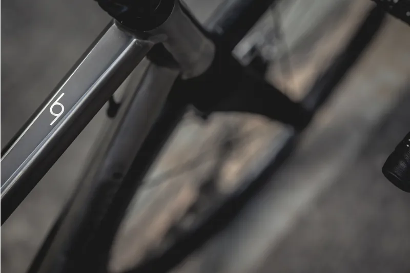 JG Guillem Formentor Disc Ultegra Di2 Road Bike 2022 Silver-2